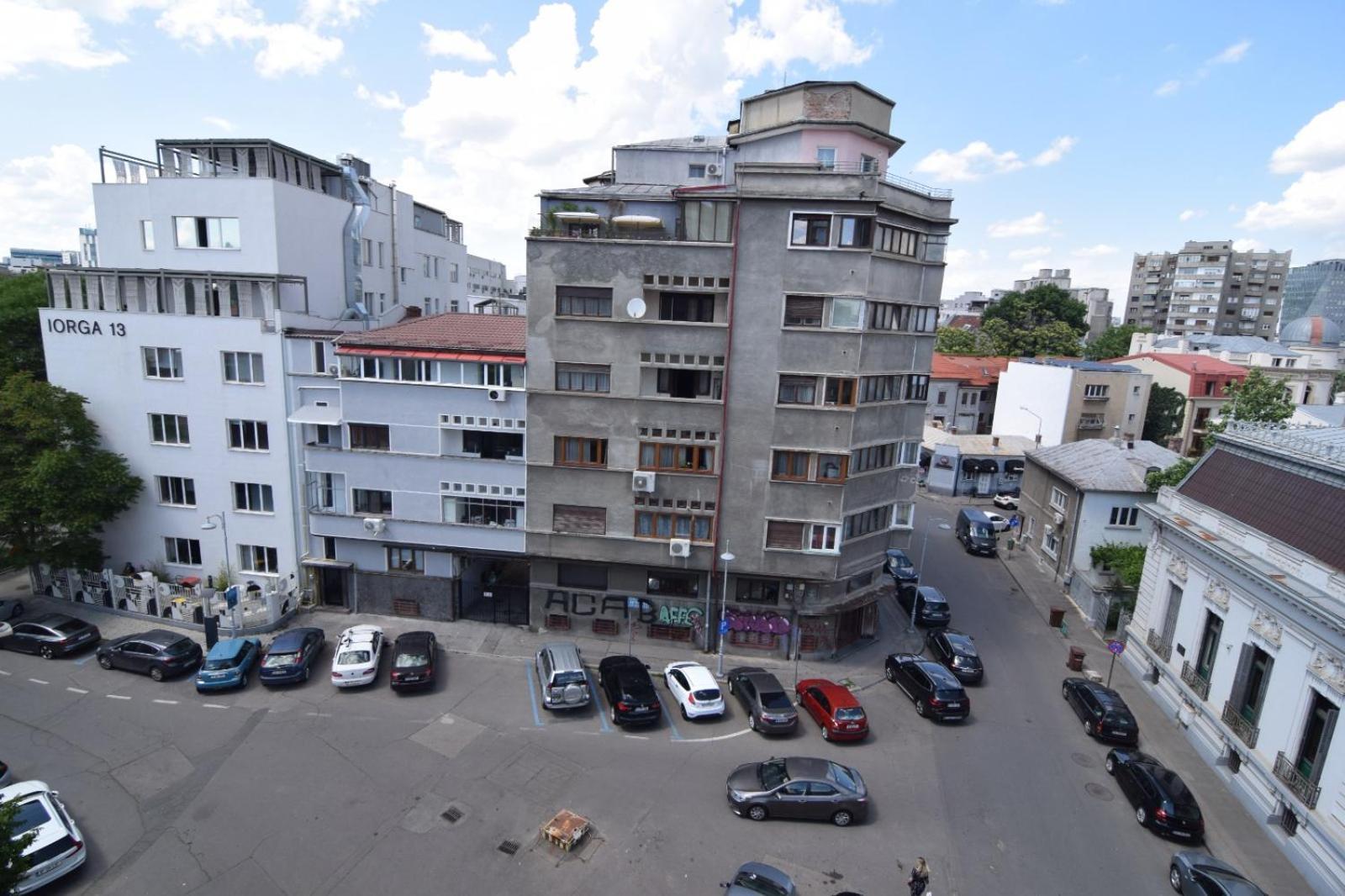 Studio In The Center Of Букурещ Екстериор снимка